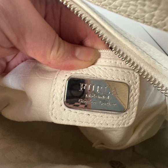 Furla White Leather Shoulder Bag - Picture 11 of 13